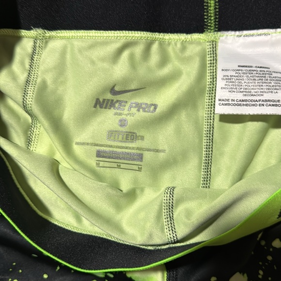 Nike Pro Splatter Leggings - Picture 2 of 3